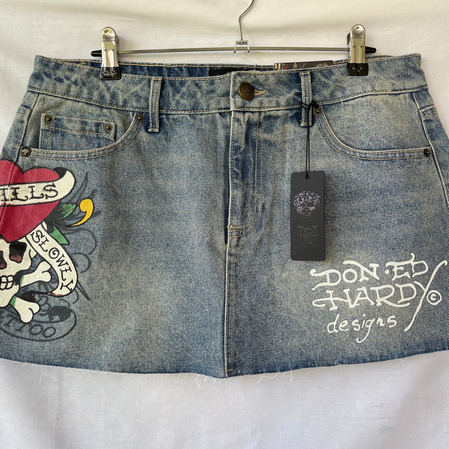 DEADSTOCK ED HARDY SACRED HEART SKULL MINI SKIRT