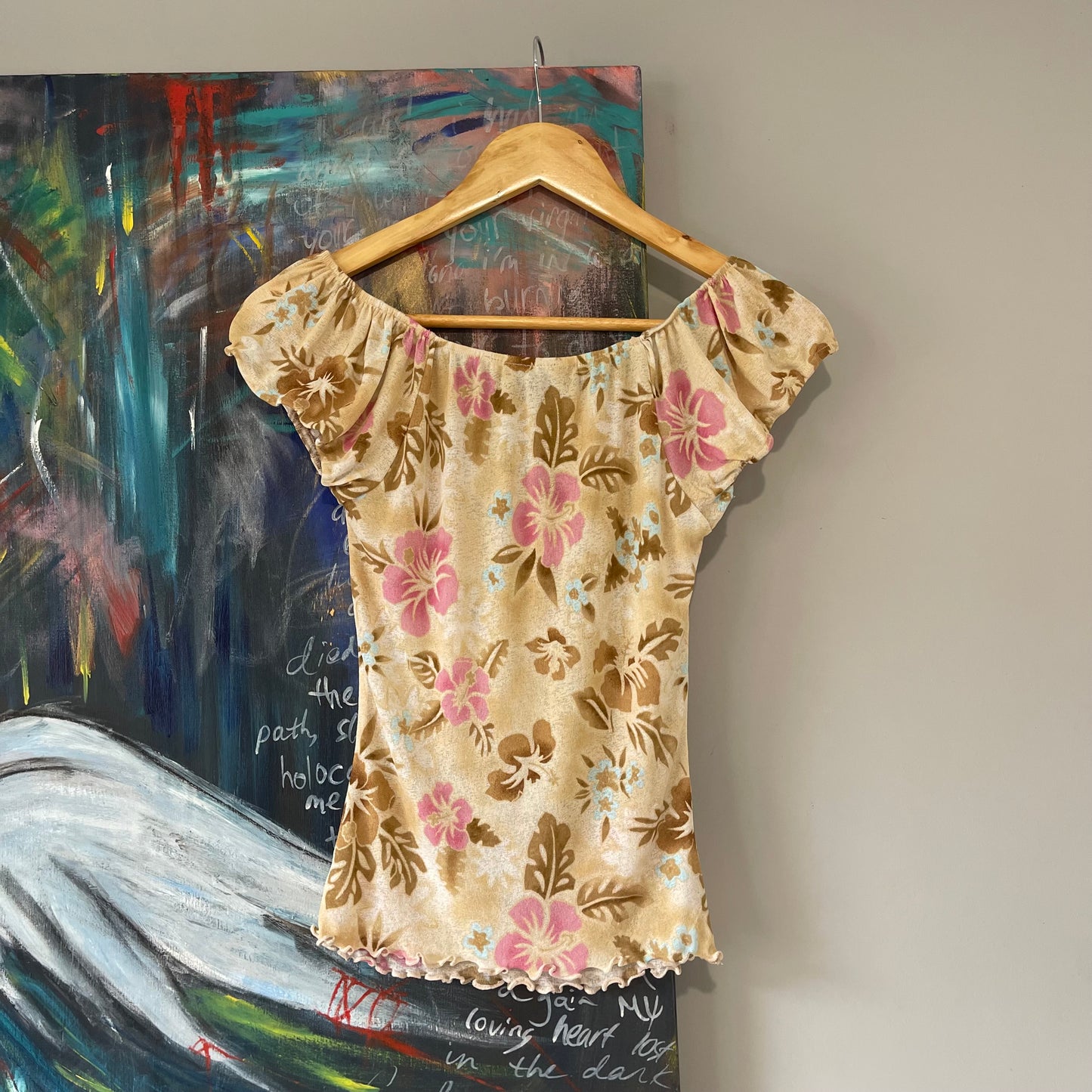 VINTAGE Y2K CARAMEL PINK FLORAL HIBISCUS NECKLINE