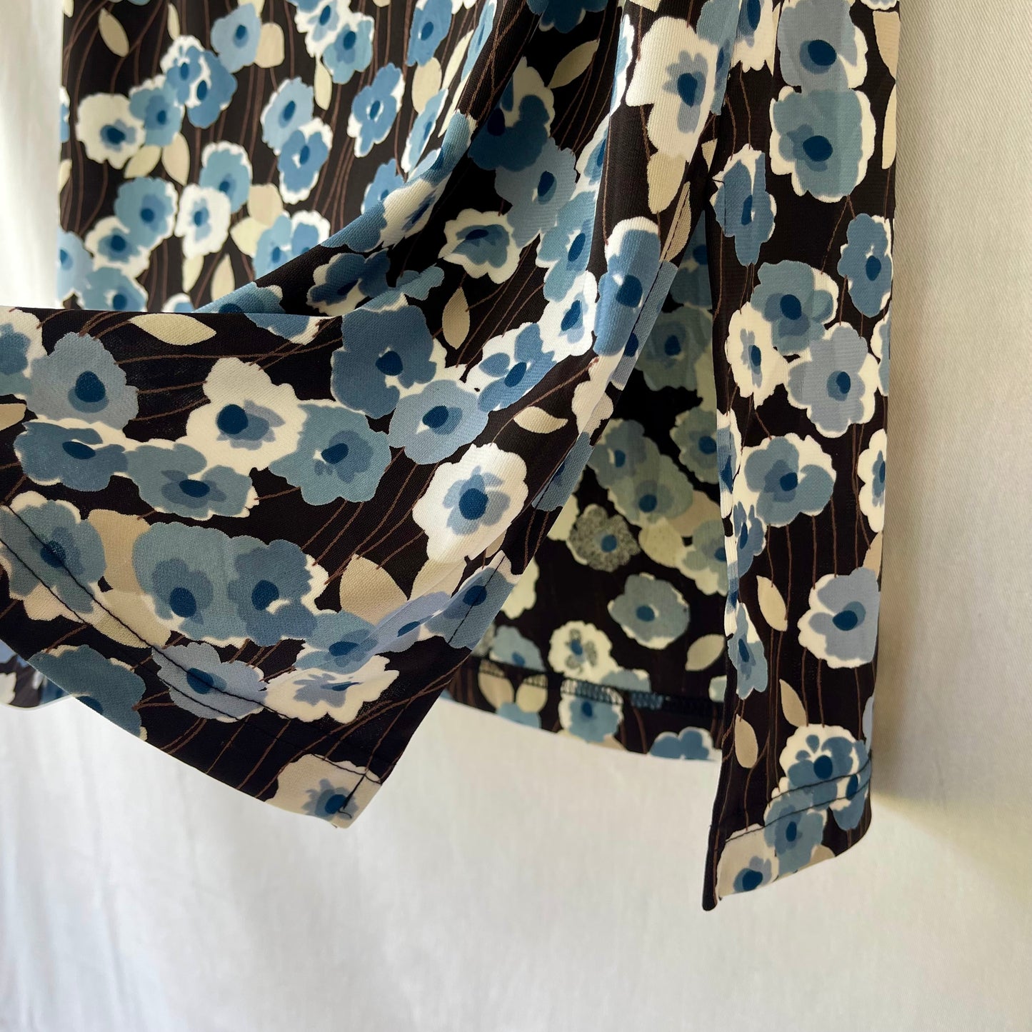 VINTAGE Y2K BLACK BLUE FLORAL HIGHWAIST SIDE SPLIT MINI SKIRT