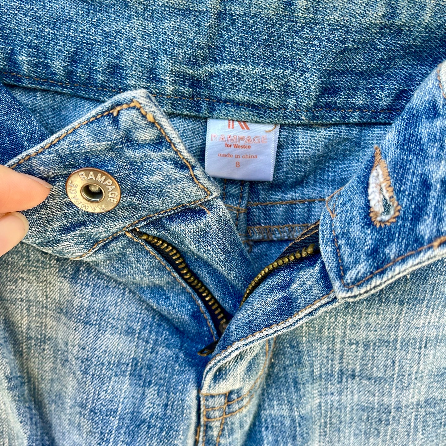 VINTAGE Y2K LOWRISE DENIM LADIES SHORTS