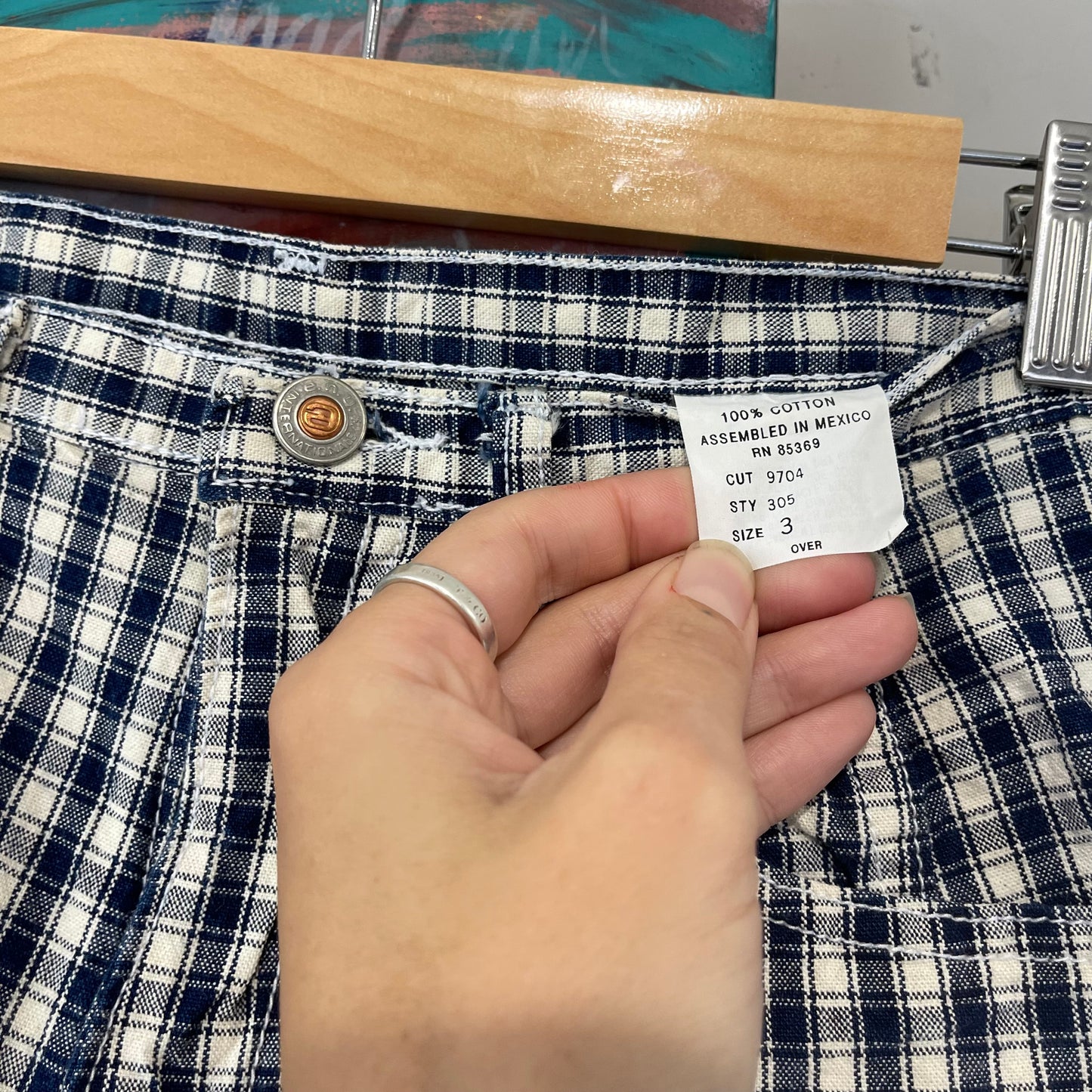 VINTAGE 90s HIGHWAIST SHORTS BLUE CHECK DENIM