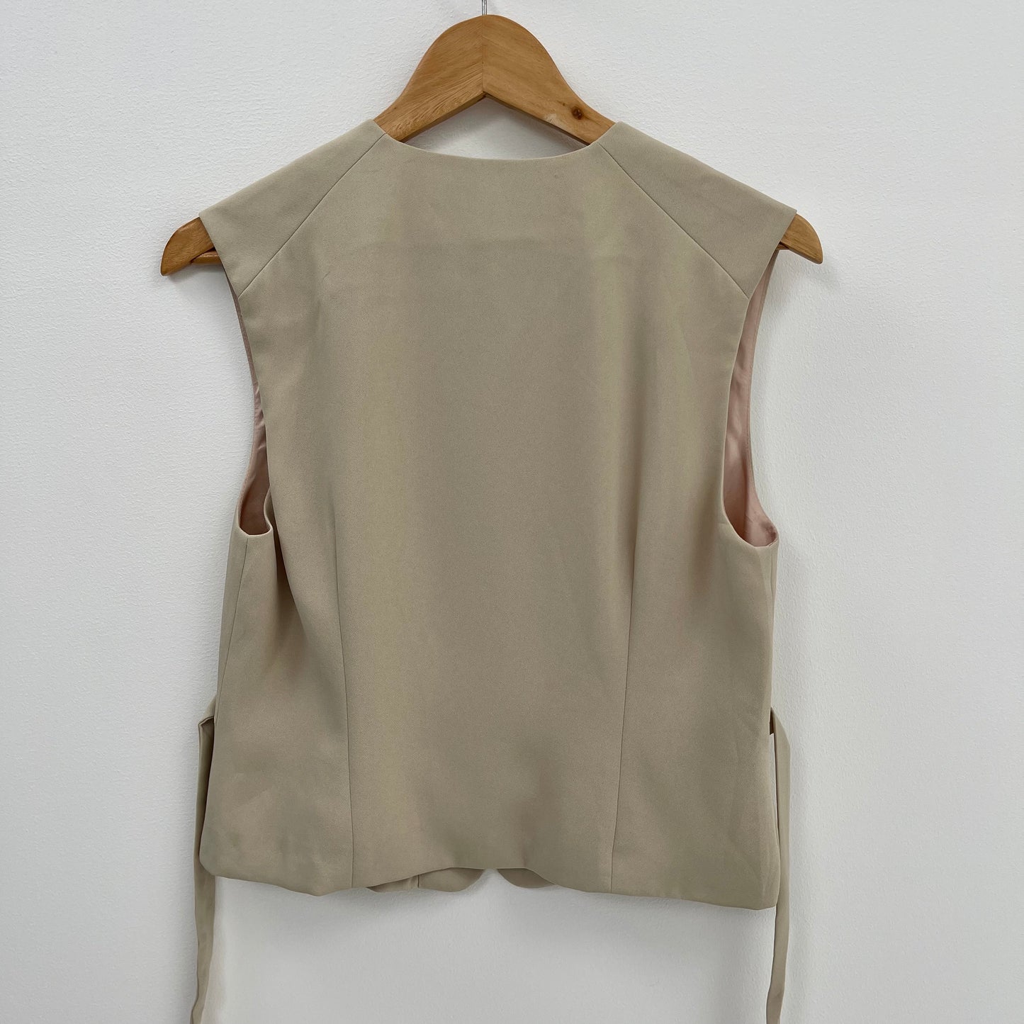 VINTAGE 80s BEIGE BUTTON BLOUSE VEST