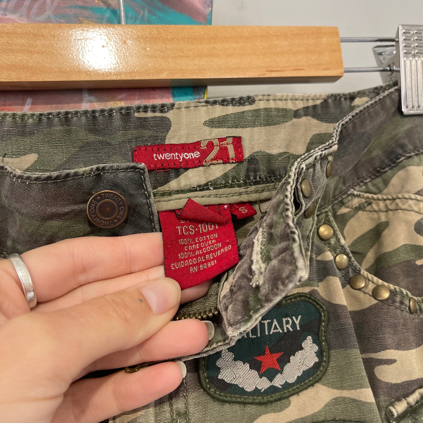 VINTAGE Y2K MILITARY LOWRISE MINISKIRT WITH ARMY PATCHES