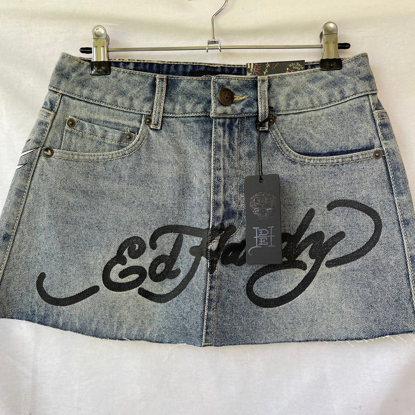 DEADSTOCK ED HARDY BRAVE HEARTS MINI SKIRT