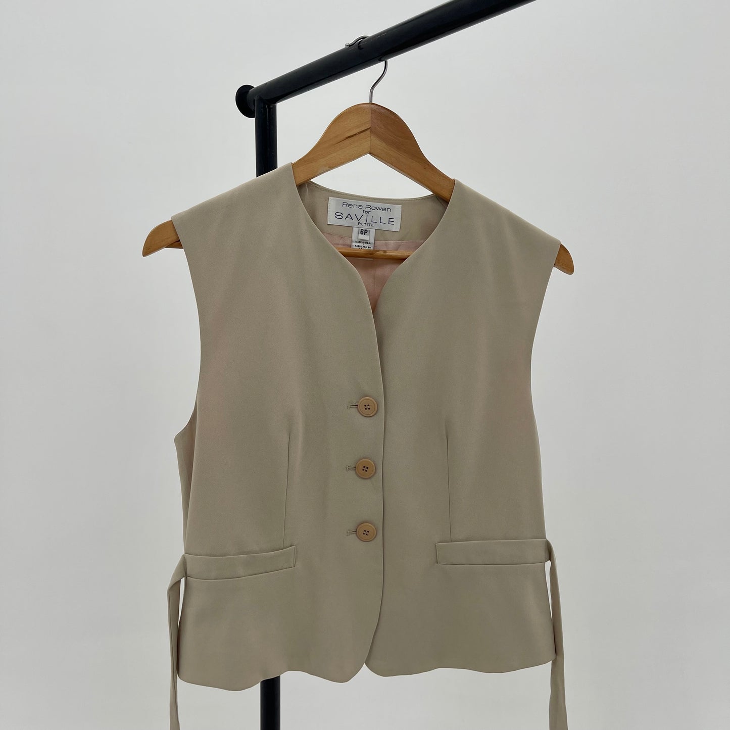 VINTAGE 80s BEIGE BUTTON BLOUSE VEST