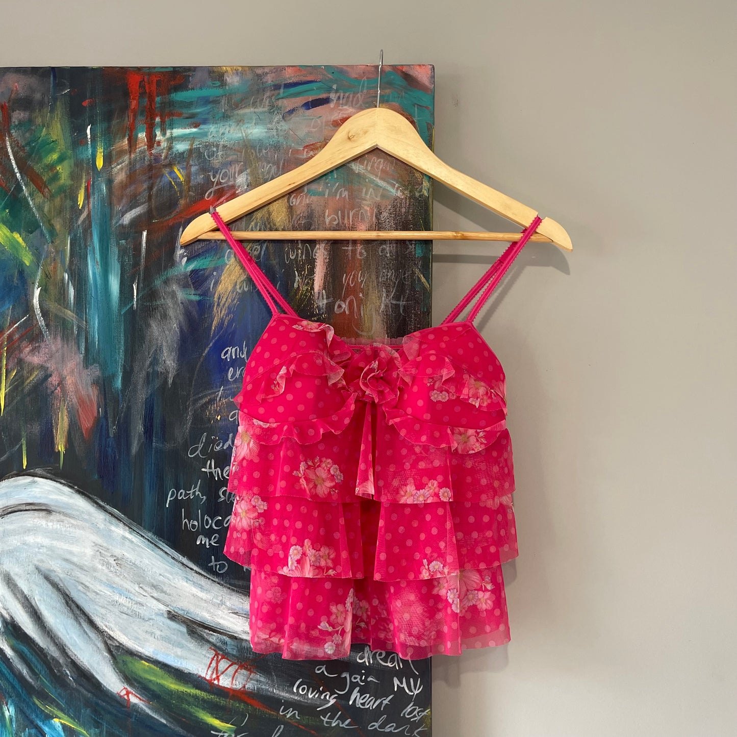 VINTAGE Y2K VICTORIA SECRETS SEXY LITTLE THINGS PINK FLORAL RUFFLE BABY DOLL TOP WITH BRA PADDING
