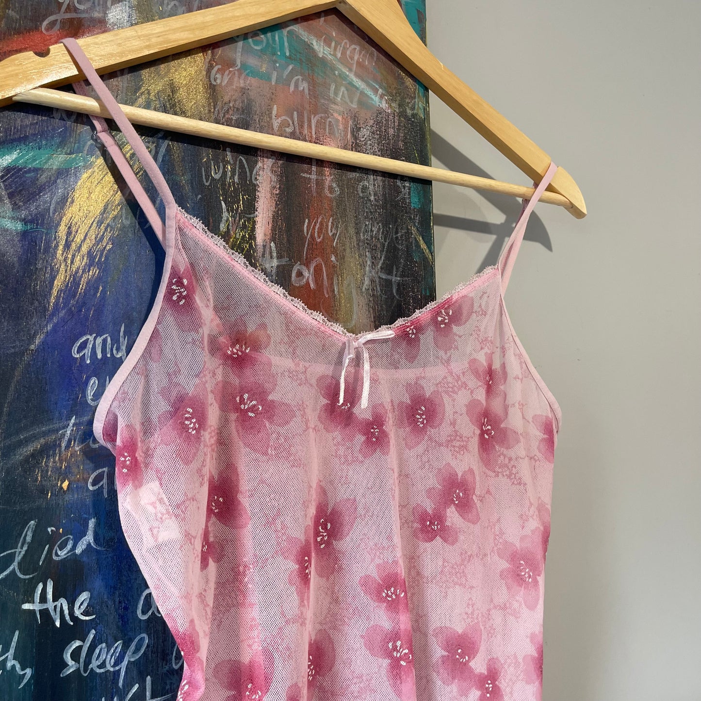VINTAGE Y2K PINK FLORAL MESH SINGLET TANK