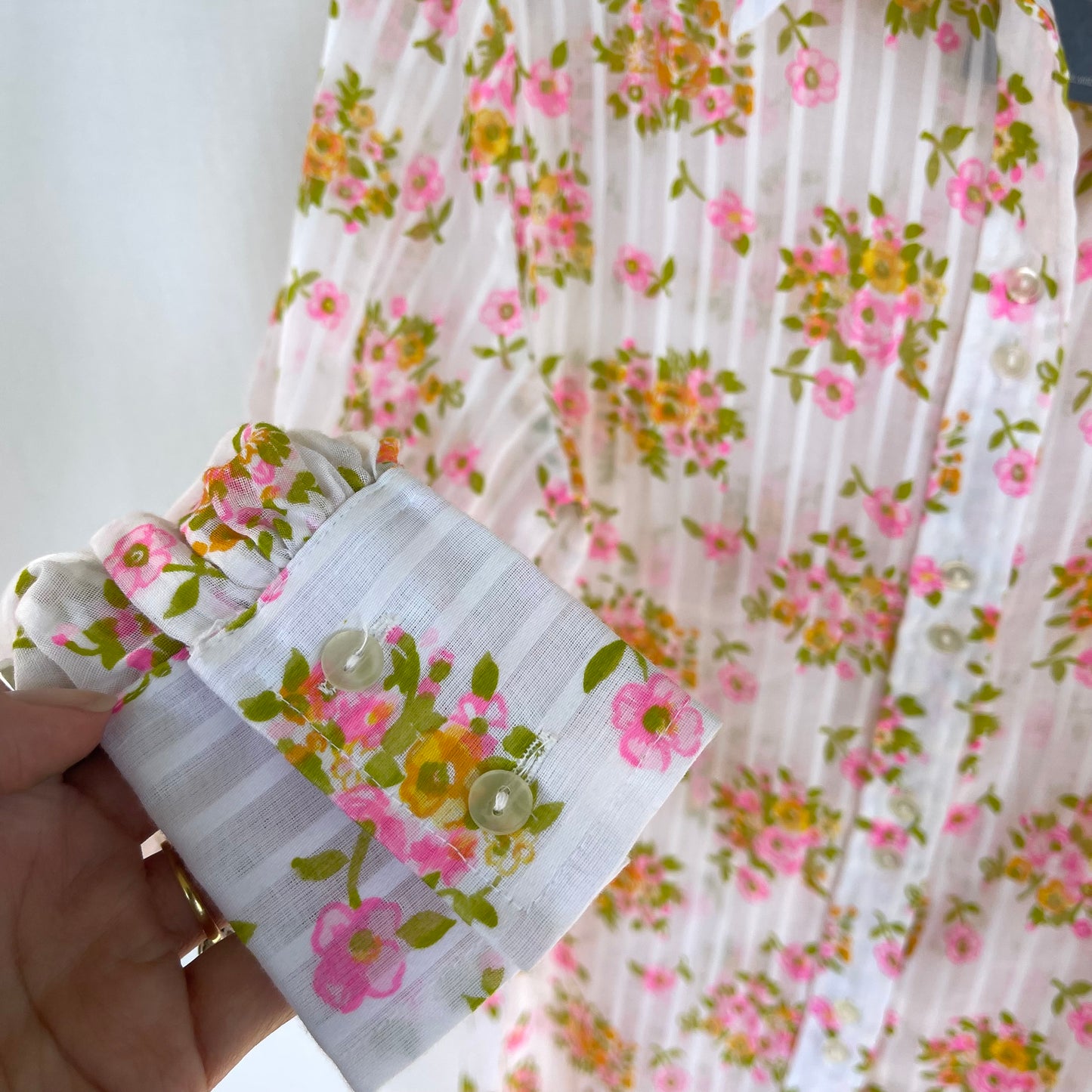 VINTAGE 1970s FLORAL LONG SLEEVE BUTTON UP BLOUSE