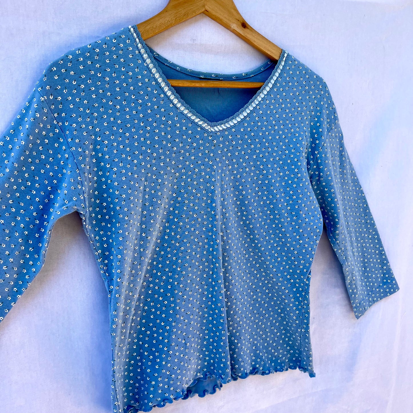 VINTAGE 90s Y2K BABY BLUE LETTUCE HEM TANK
