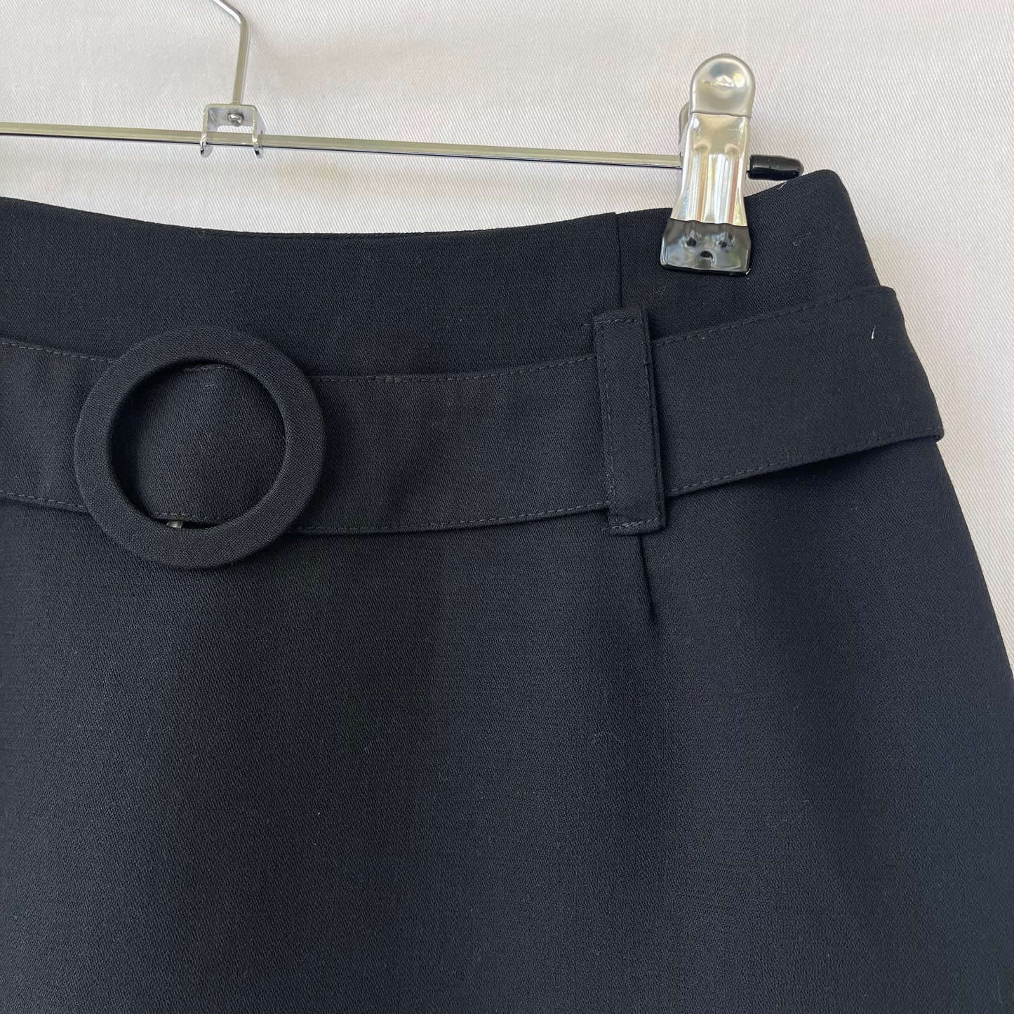 VINTAGE 90S BLACK BELT DETAIL MINI SKIRT