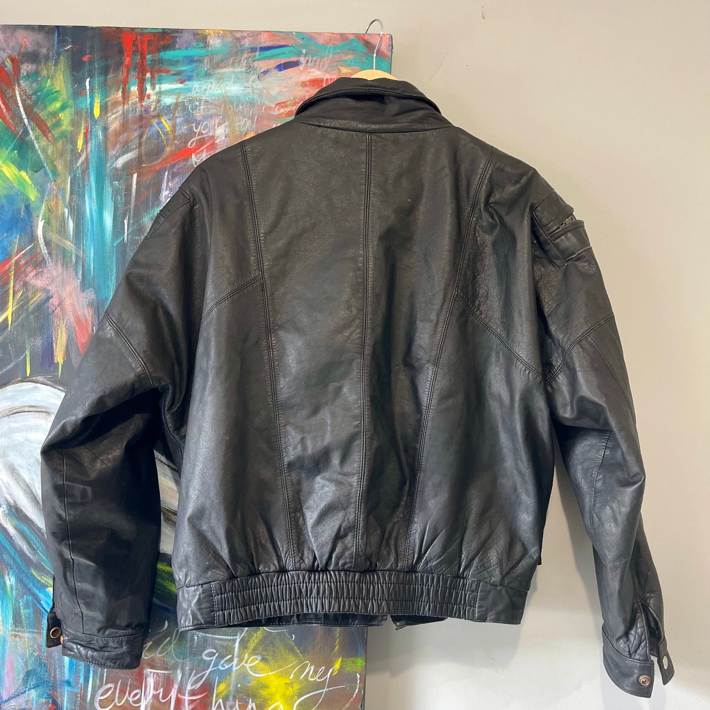 VINTAGE 90s BLACK LEATHER BOMBER JACKET