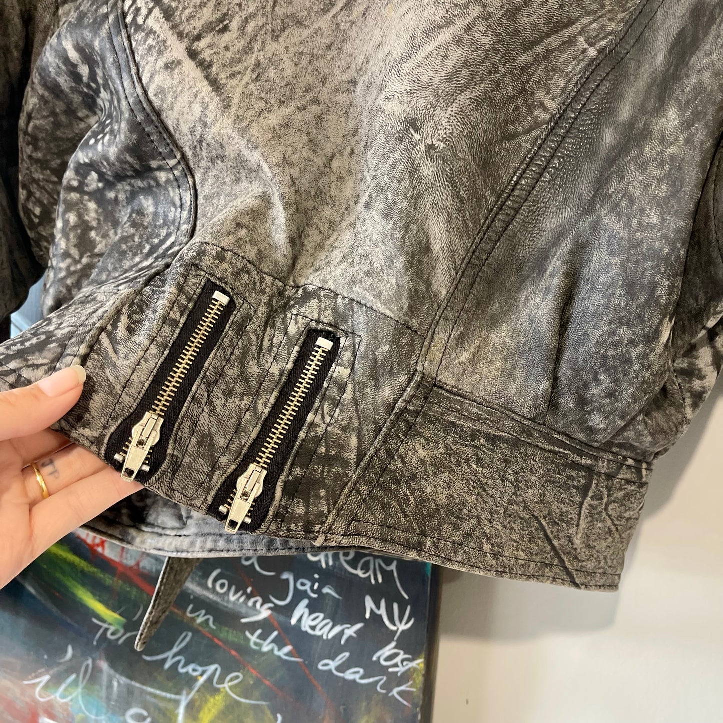 VINTAGE 80S GREY CROPPED LEATHER JACKET