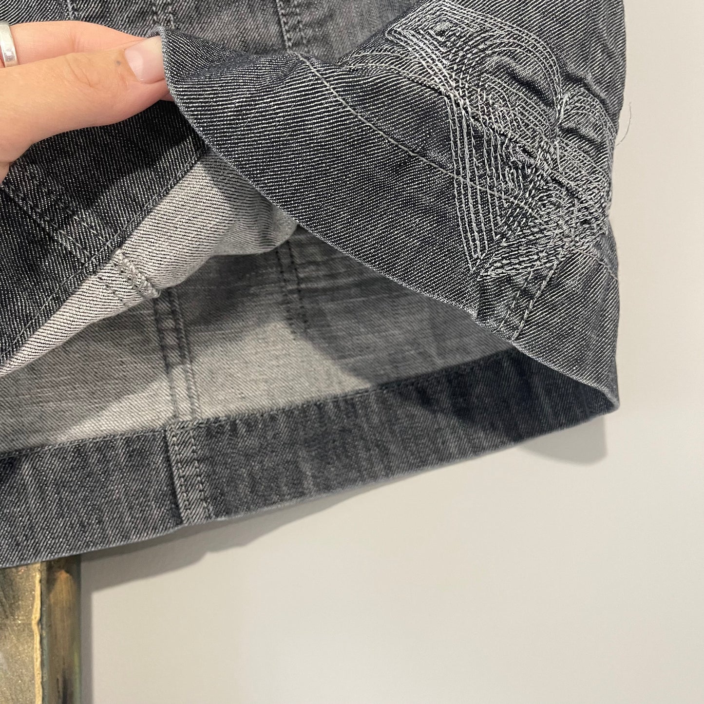 VINTAGE Y2K ROXY ICONIC DENIM MINI SKIRT