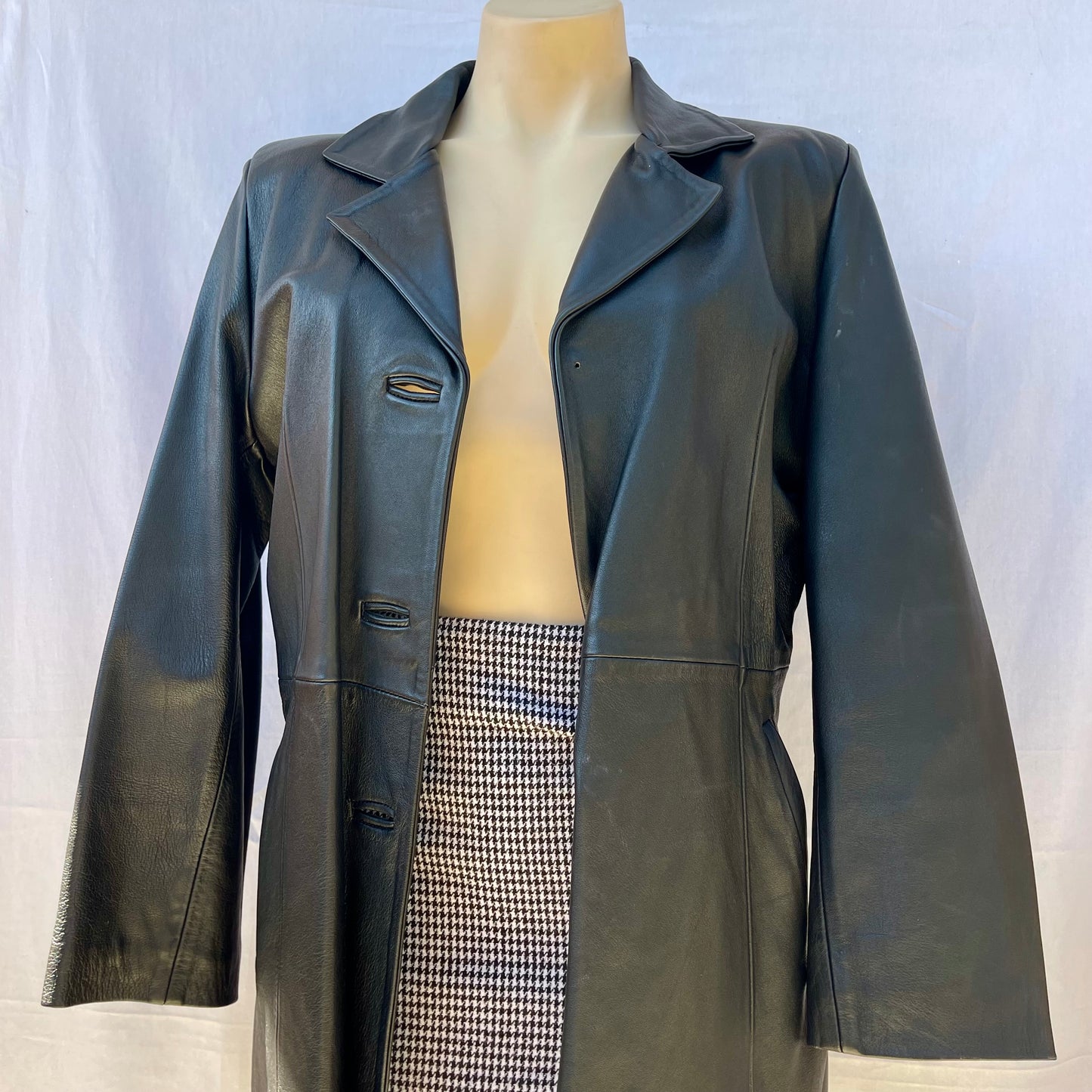 VINTAGE 90s BLACK LEATHER JACKET
