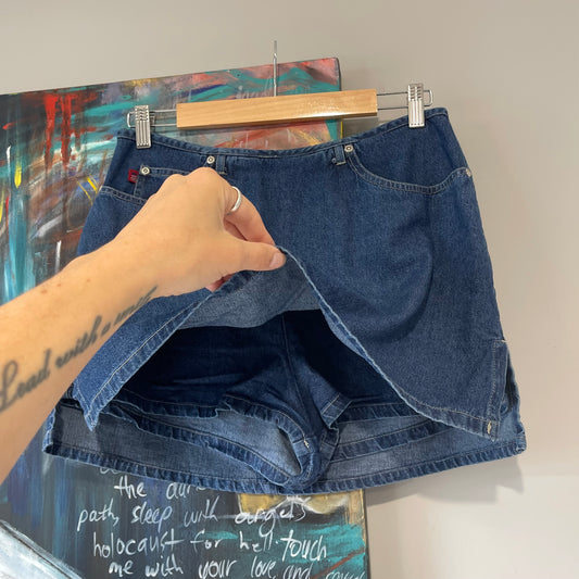 VINTAGE Y2K ‘VINTAGE BLUE’ DENIM SKORT WITH TALON ZIP