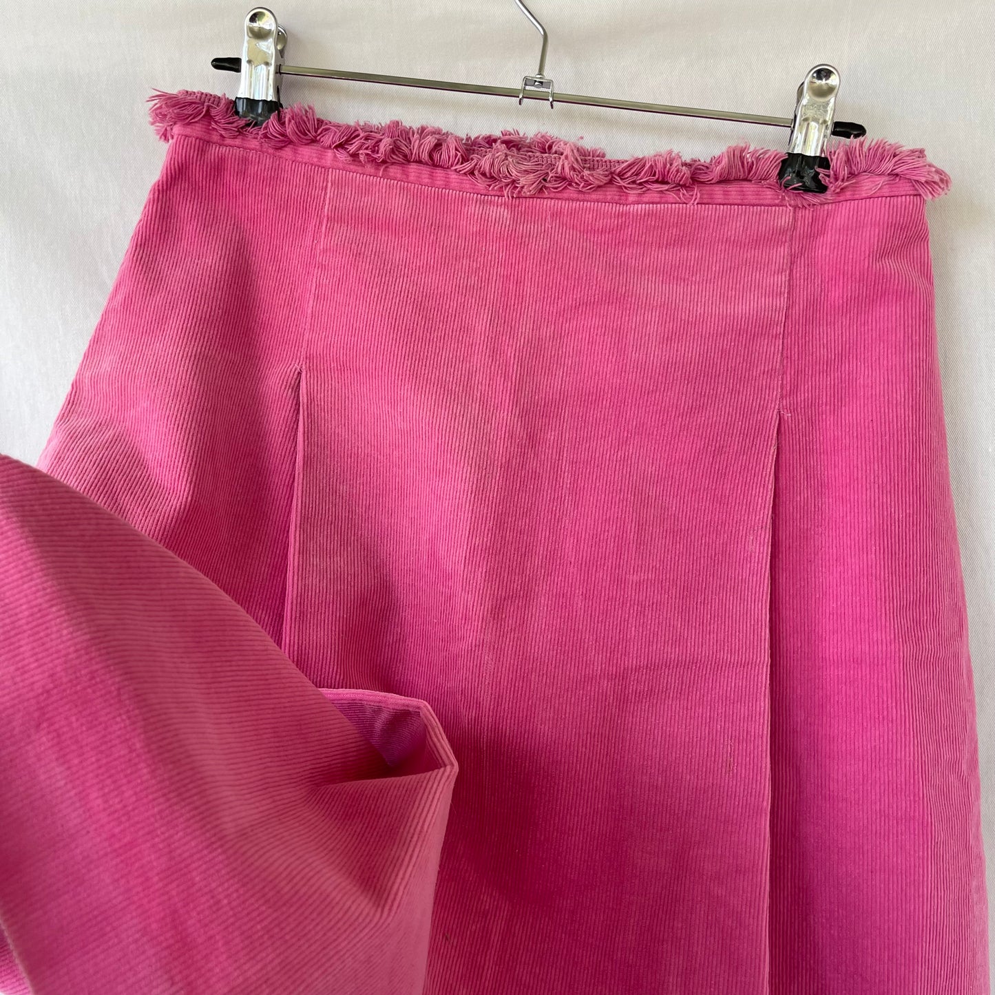 VINTAGE 90S LILI PINK CORD PANEL PLEAT SKIRT