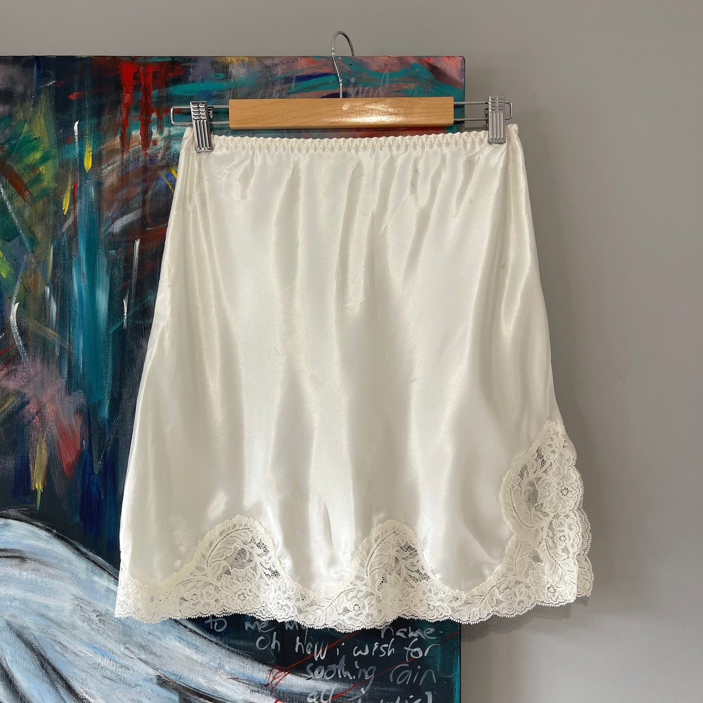 VINTAGE 80s WONDERMAIDS WHITE LACE SLIP SKIRT