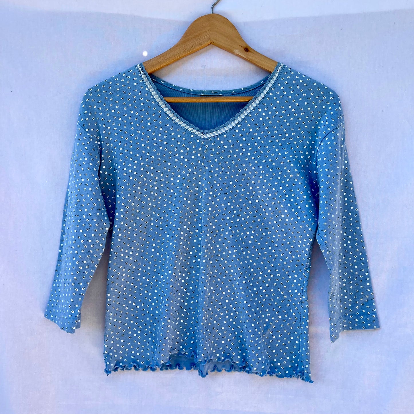 VINTAGE 90s Y2K BABY BLUE LETTUCE HEM TANK